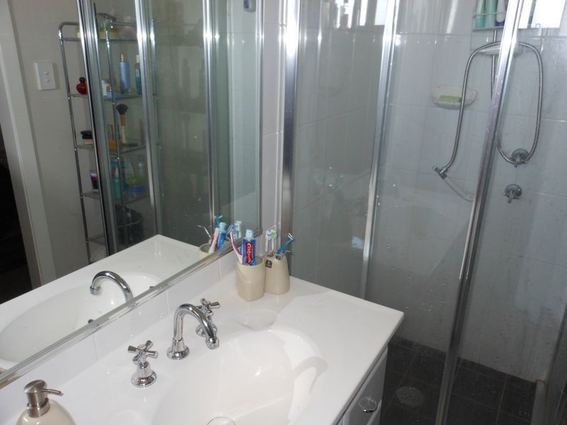 24 Henry Place, Young NSW 2594