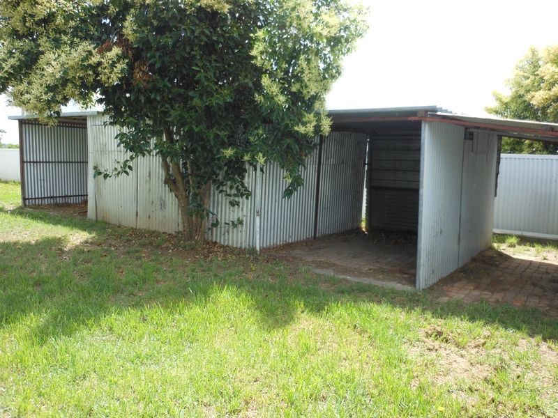 119 Berthong Street, Young NSW 2594