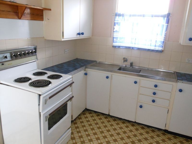 119 Berthong Street, Young NSW 2594