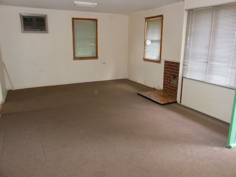 119 Berthong Street, Young NSW 2594
