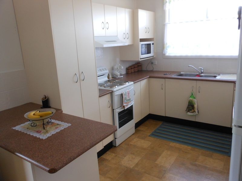 25 Fontenoy St, Young NSW 2594
