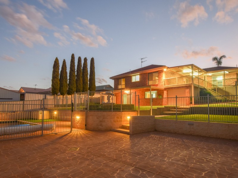 18 Mathew Street, Young NSW 2594