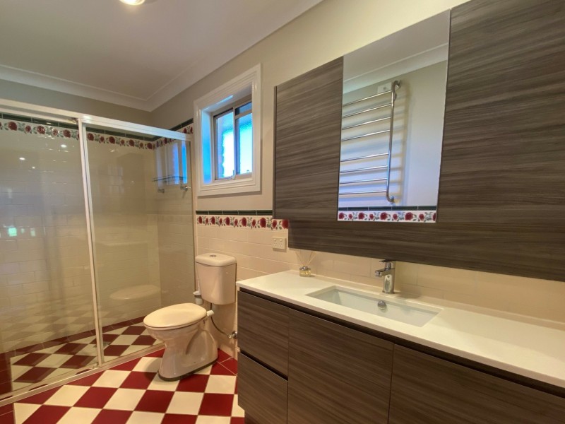 18 Mathew Street, Young NSW 2594