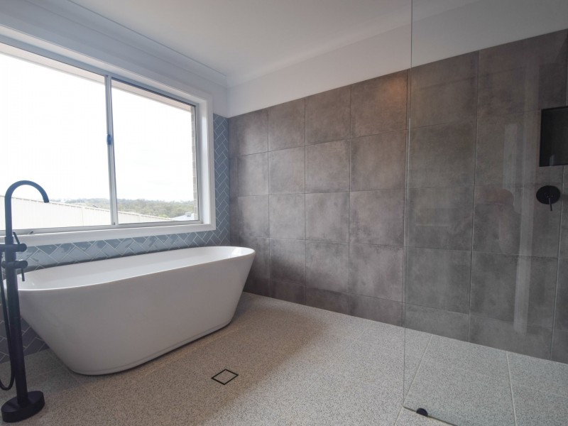 21 Jordan Place, Young NSW 2594