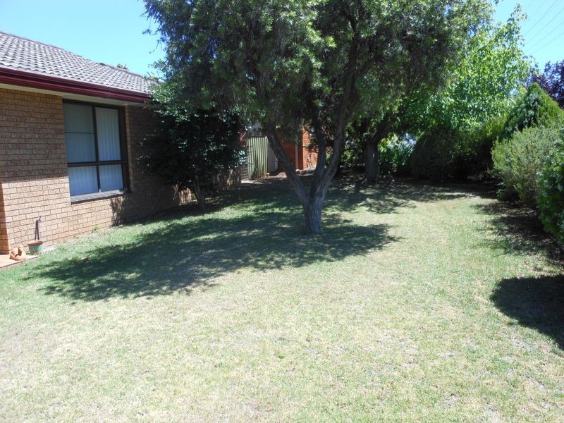 70 Fontenoy Street, Young NSW 2594