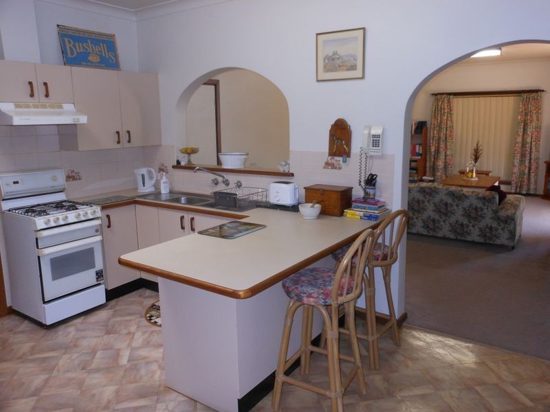 70 Fontenoy Street, Young NSW 2594