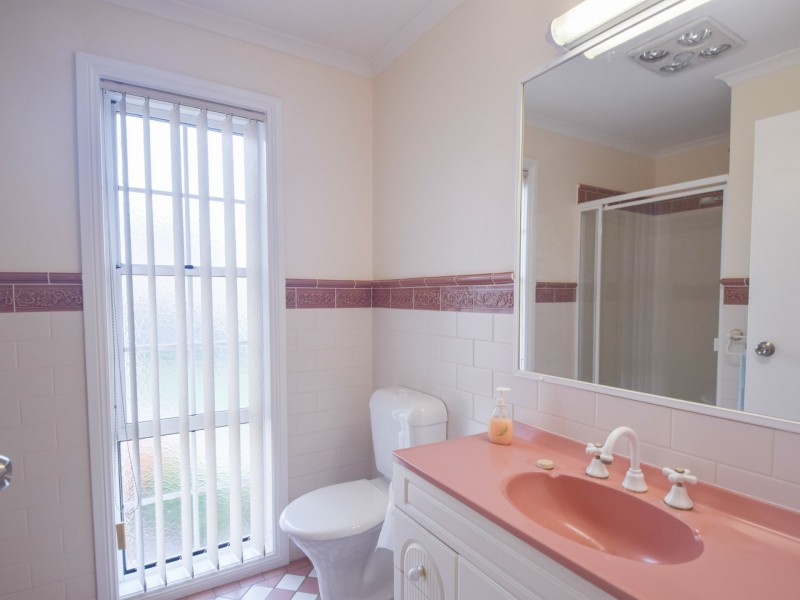 4 Jim Anderson Avenue, Young NSW 2594