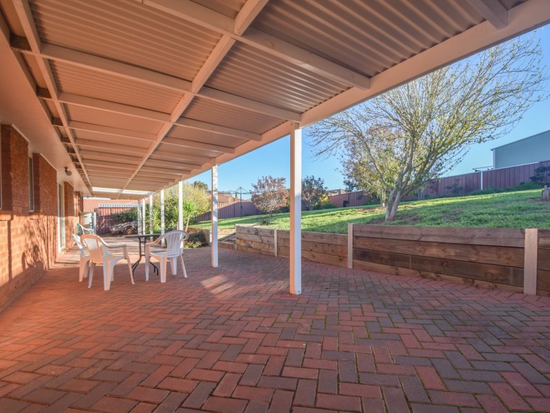 4 Jim Anderson Avenue, Young NSW 2594