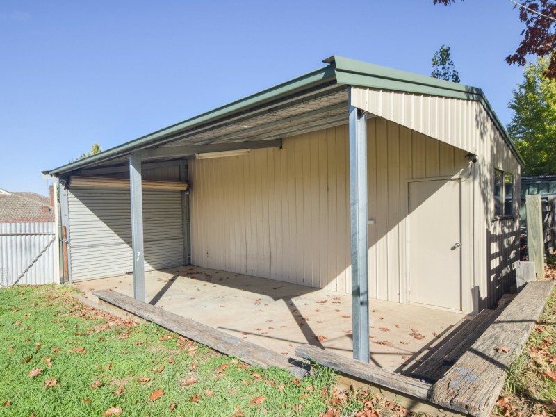 38 Yass Street, Young NSW 2594