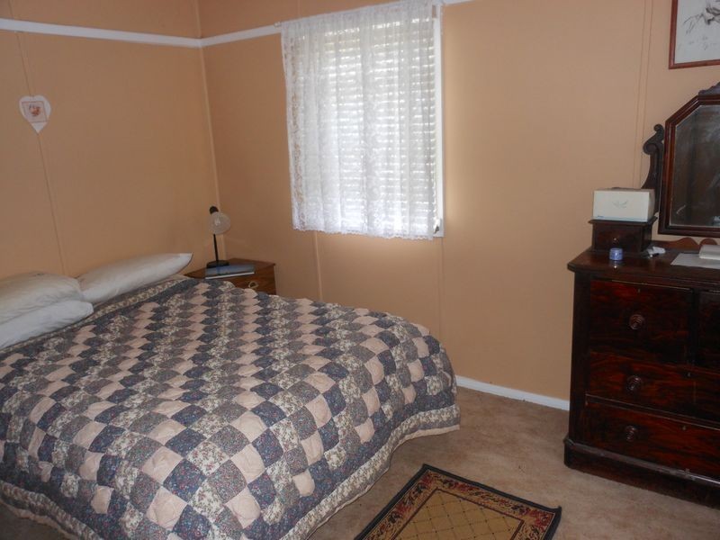 69 Allanan Street, Young NSW 2594