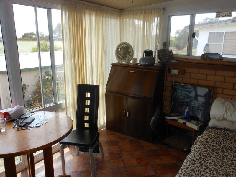 69 Allanan Street, Young NSW 2594