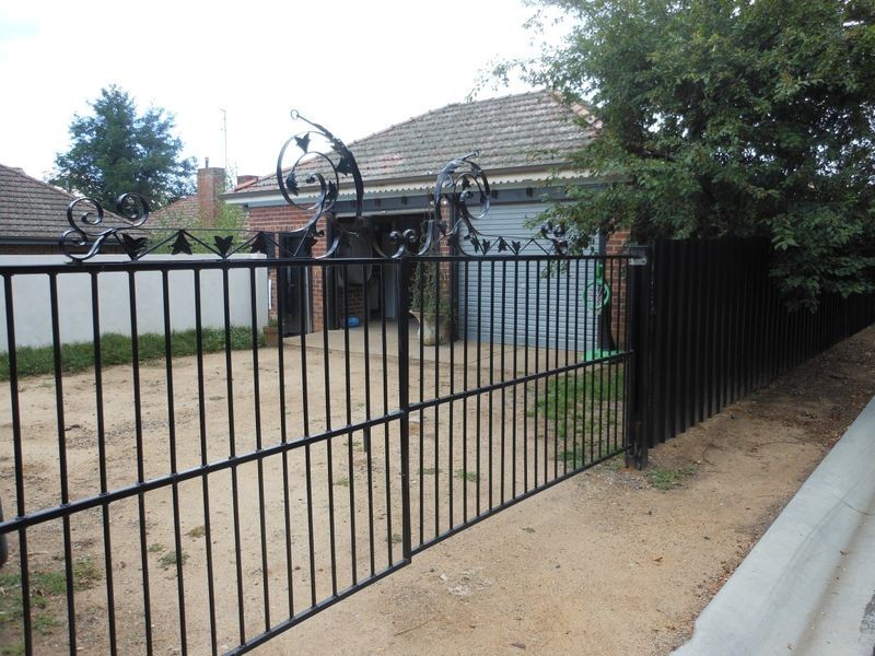 41 Wombat St, Young NSW 2594