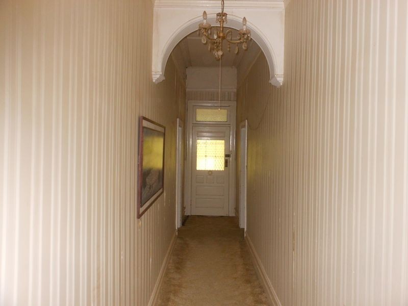 115 Edwards Street, Young NSW 2594