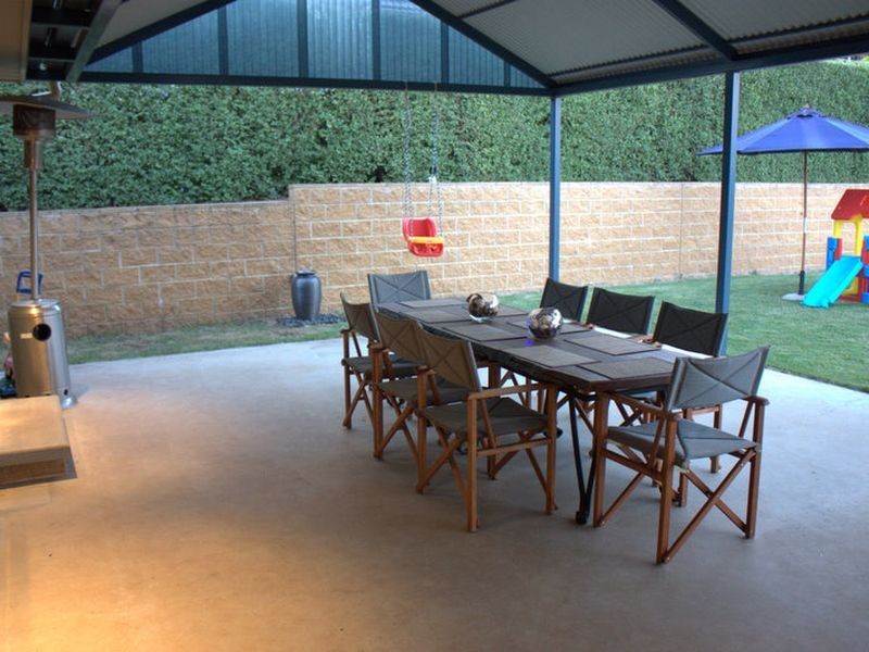 5 Chantilly Place, Young NSW 2594