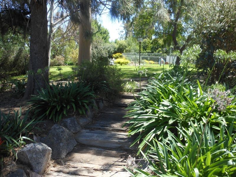684 Maimuru S.S Rd, Young NSW 2594