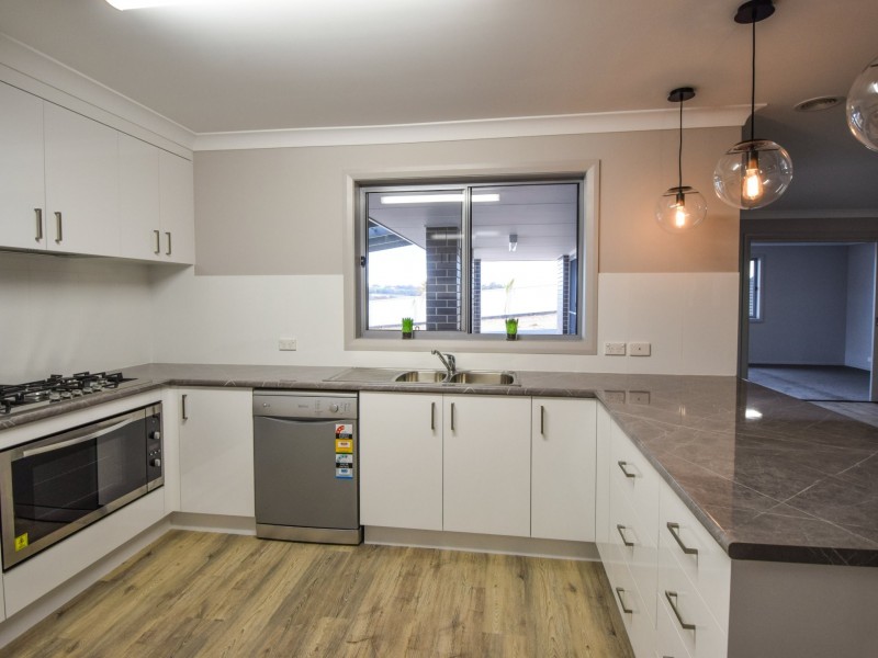 3 Jordan Place, Young NSW 2594