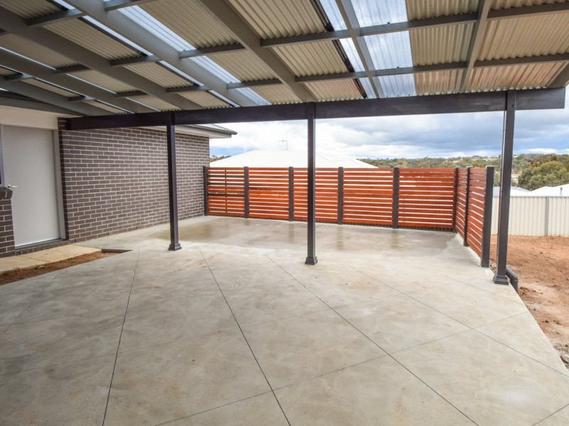3 Jordan Place, Young NSW 2594