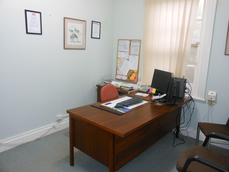 9 Boorowa Street, Young NSW 2594