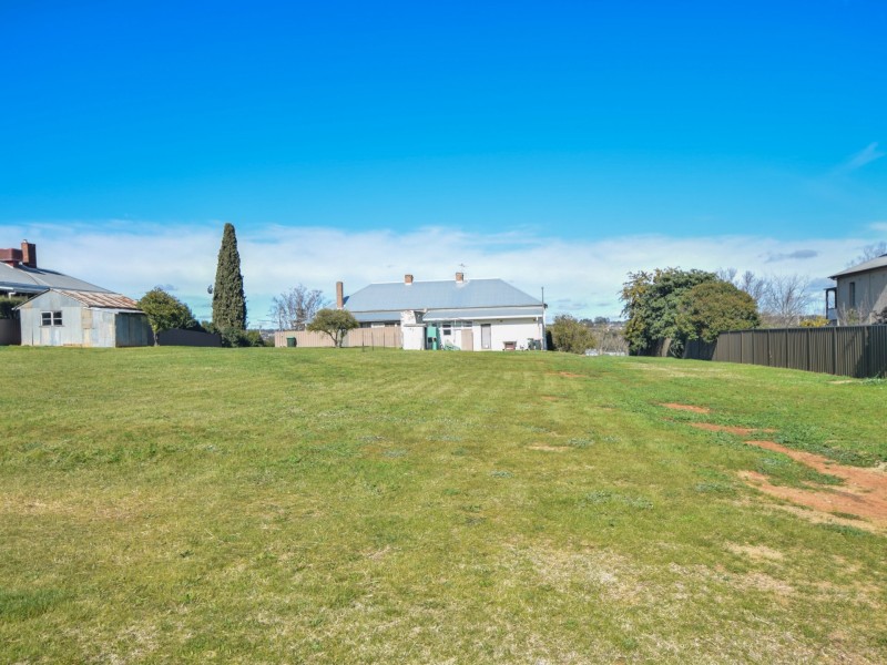 51-53 Edwards Street, Young NSW 2594