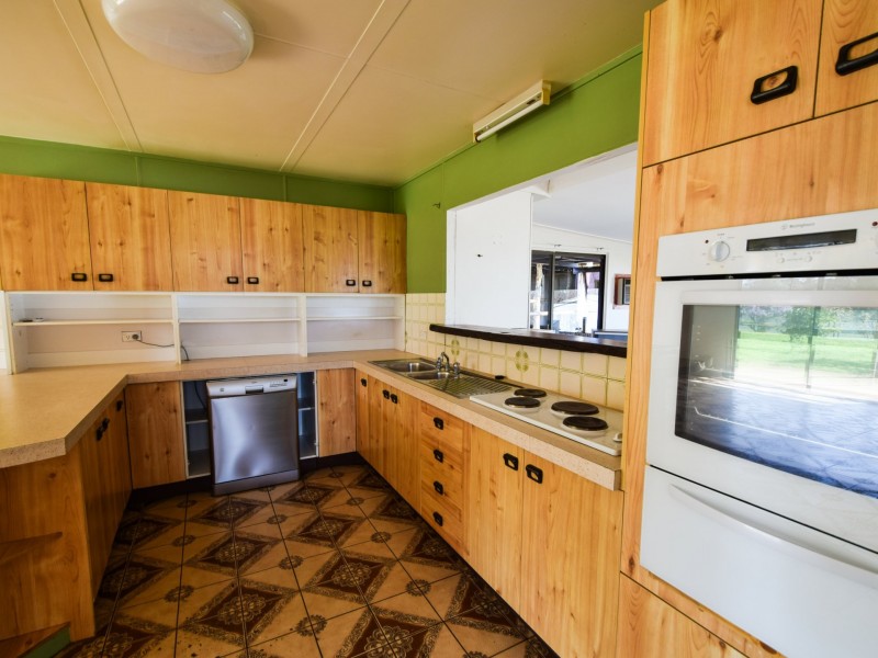 88 Willawong Street, Young NSW 2594