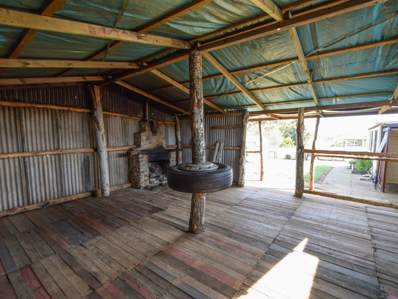 88 Willawong Street, Young NSW 2594