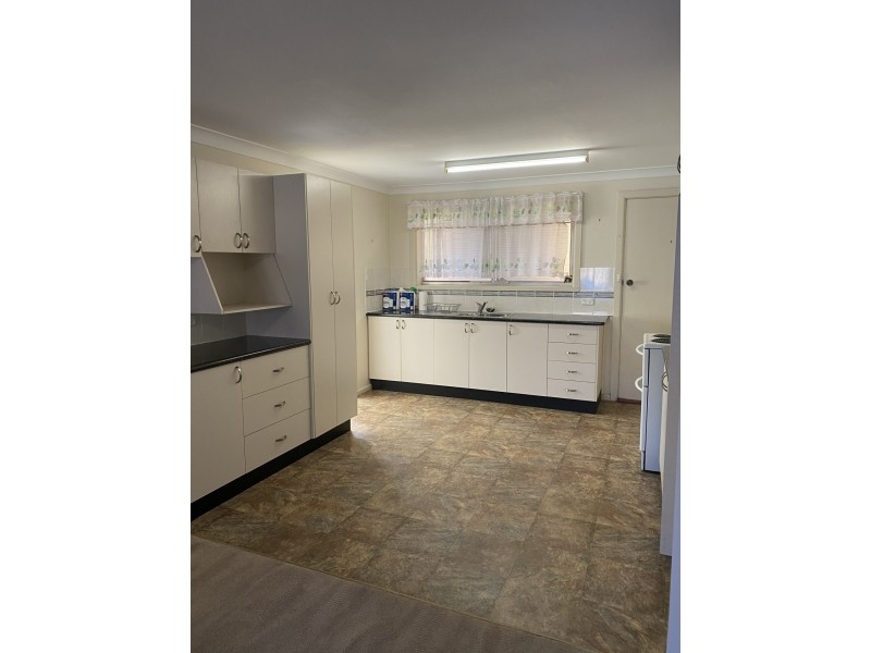 3 57 BROCK STREET, Young NSW 2594