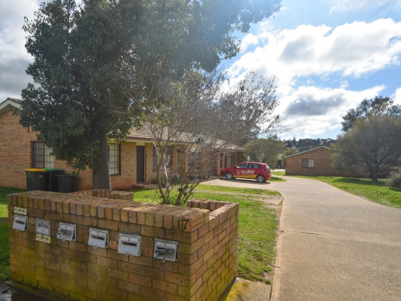 1 to 6/17 Miro Street, Young NSW 2594