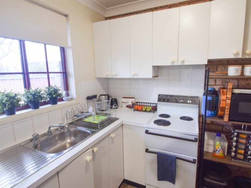 1 to 6/17 Miro Street, Young NSW 2594