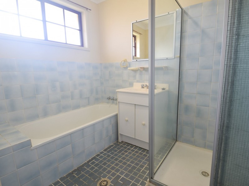 1 to 6/17 Miro Street, Young NSW 2594