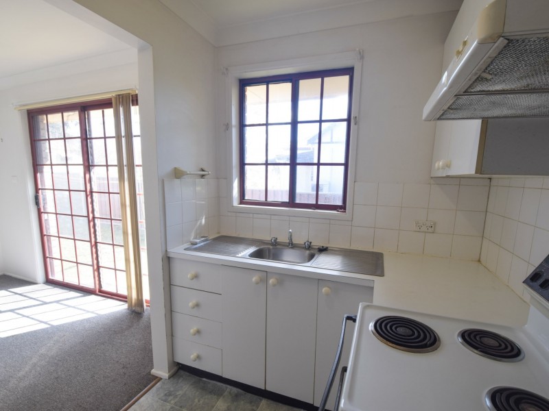 1 to 6/17 Miro Street, Young NSW 2594