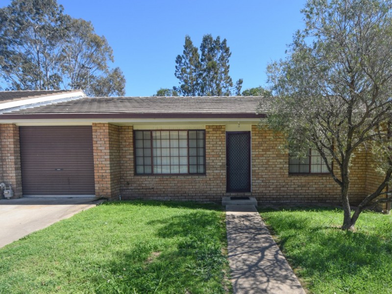 1 to 6/17 Miro Street, Young NSW 2594