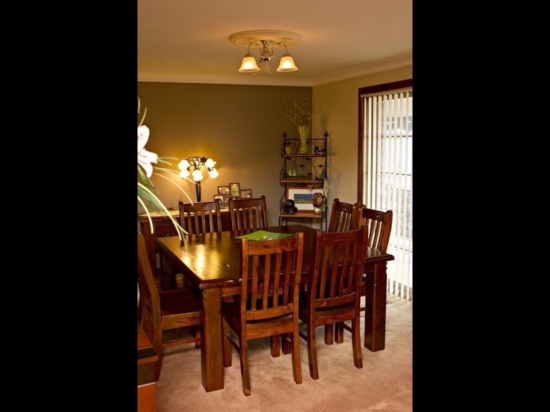 79 Binalong Street, Young NSW 2594