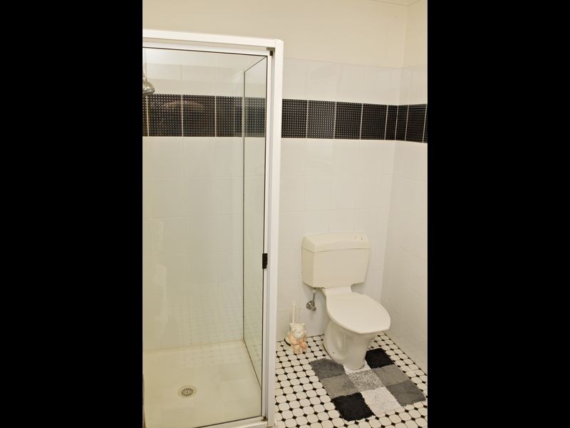 79 Binalong Street, Young NSW 2594