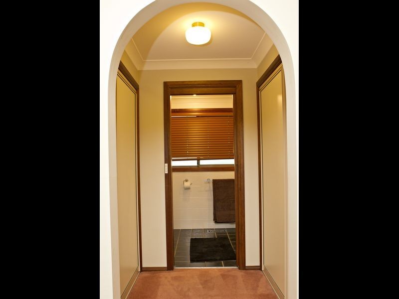 79 Binalong Street, Young NSW 2594