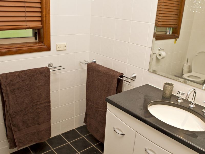 79 Binalong Street, Young NSW 2594