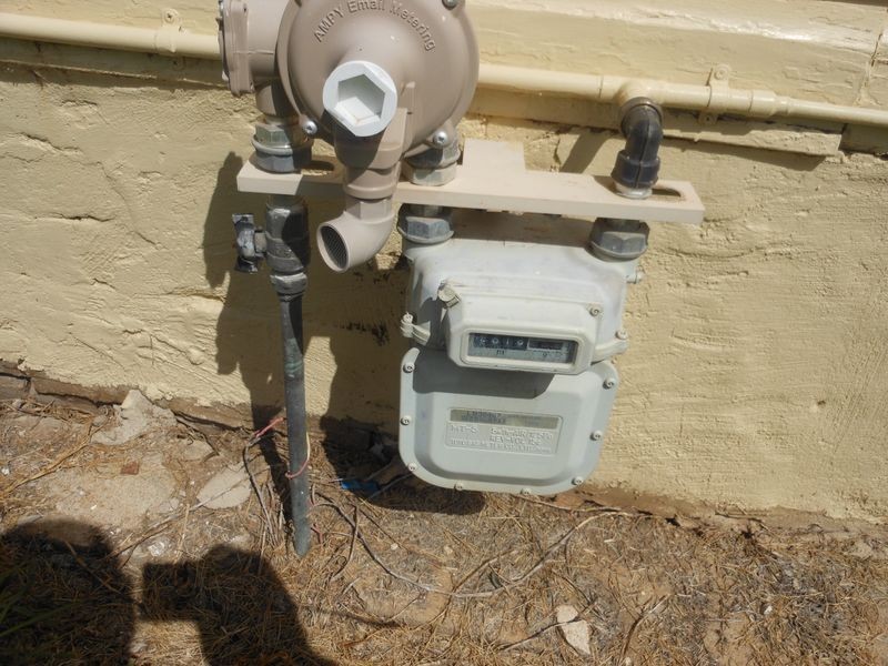 2 Stoneridge, Young NSW 2594