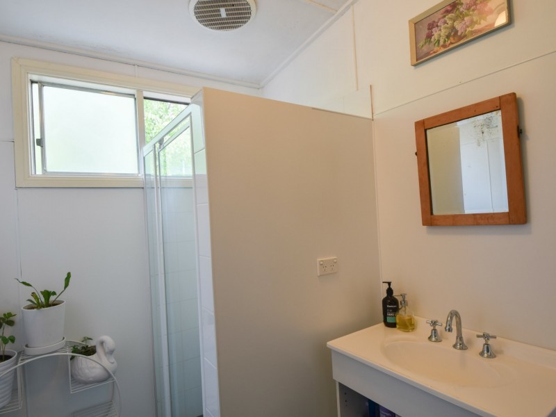 7 Yass Street, Young NSW 2594