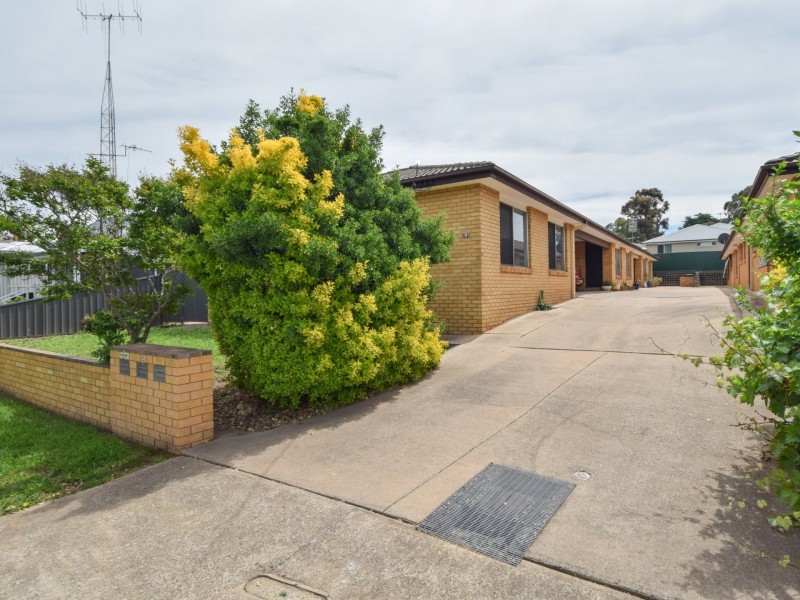 8/59 Brock Street, Young NSW 2594