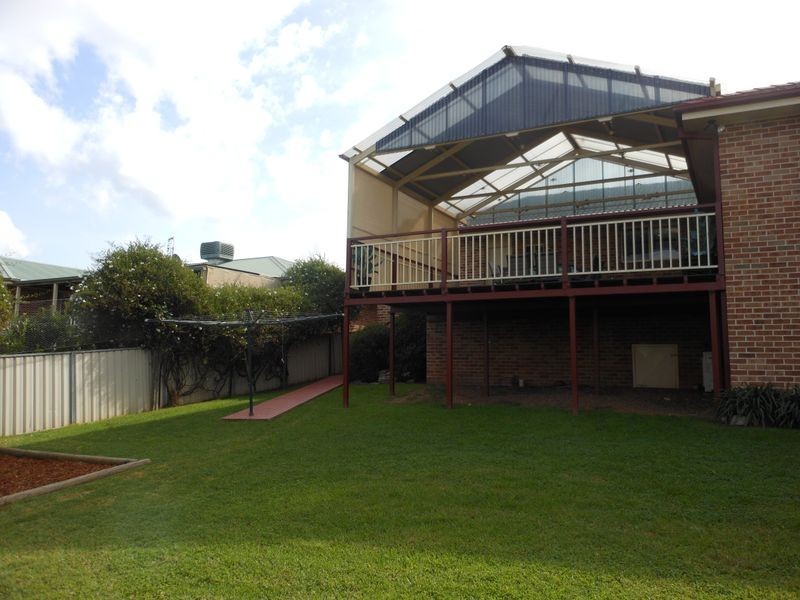 4 Tadros Ave, Young NSW 2594