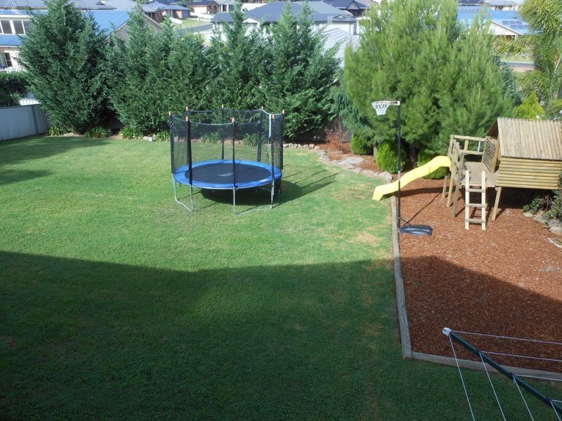 4 Tadros Ave, Young NSW 2594