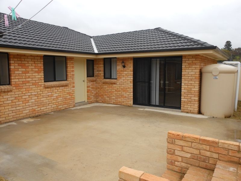 12 Hambrook Place, Young NSW 2594
