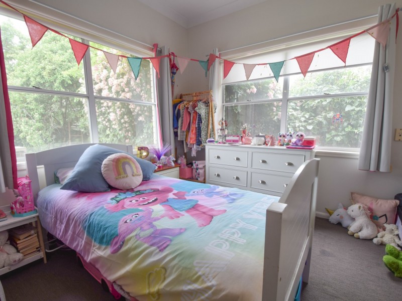 10 Normoyle Crescent, Young NSW 2594