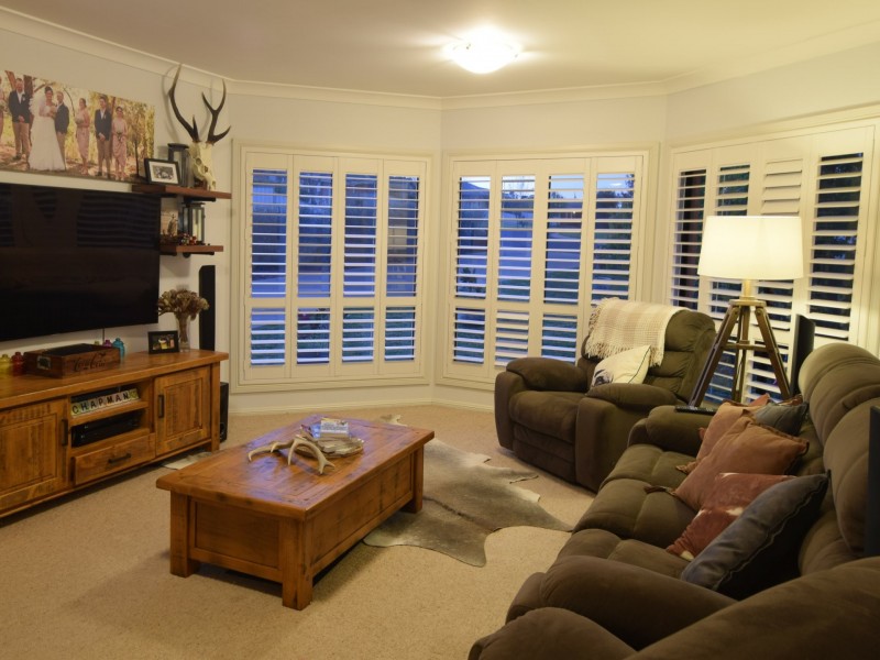 15 Matthew Street, Young NSW 2594