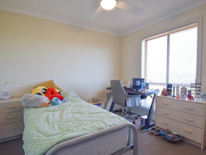 6 Hambrook Place, Young NSW 2594