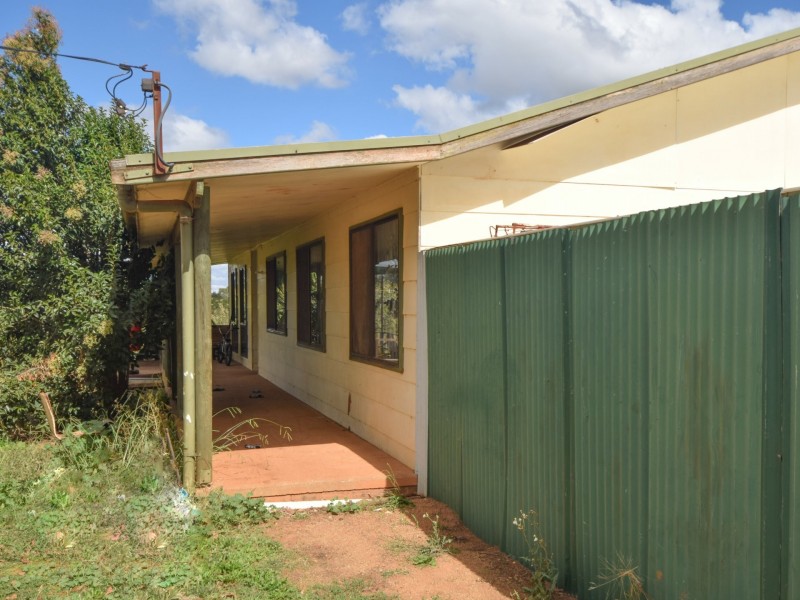 175 Wombat Creek Road, Young NSW 2594