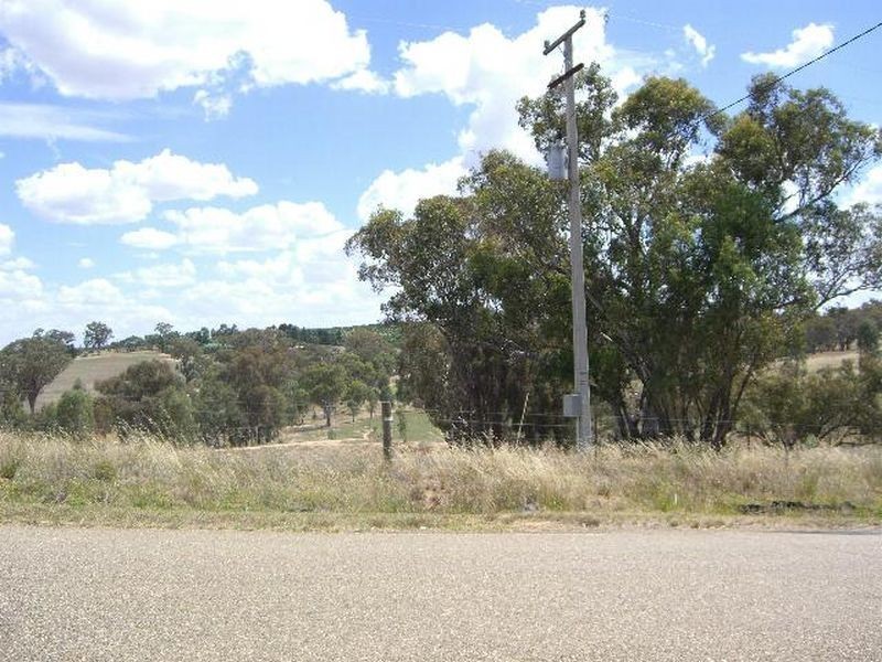 50 Donges Road, Young NSW 2594