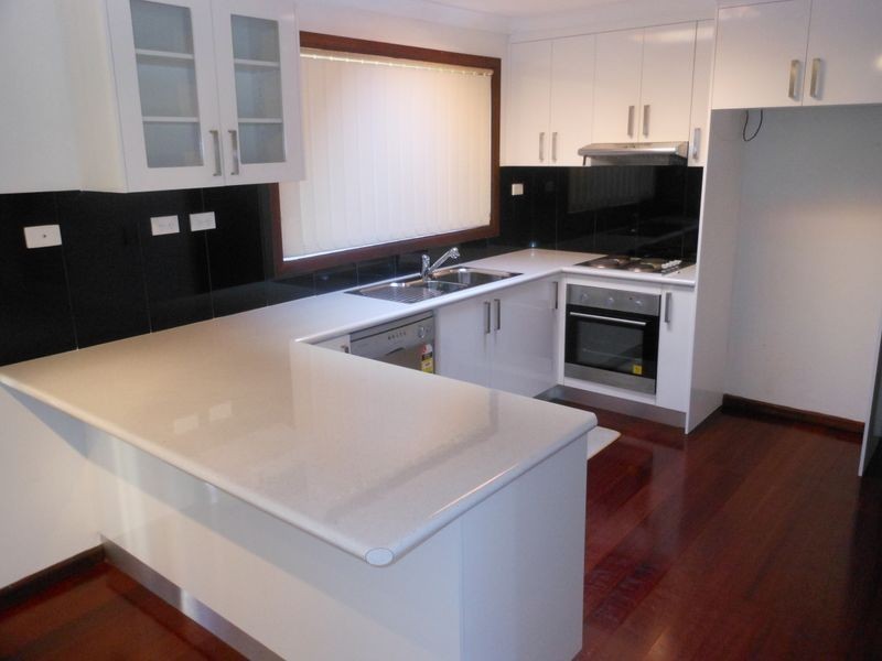 72 Blackett Avenue, Young NSW 2594