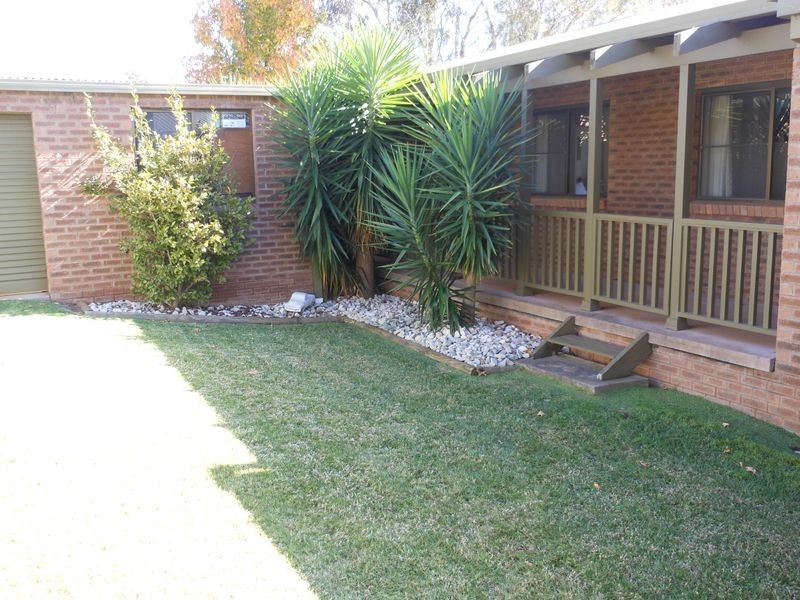 28 Cowper Street, Young NSW 2594