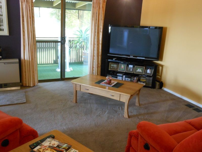 28 Cowper Street, Young NSW 2594