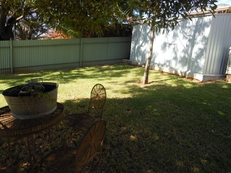 28 Cowper Street, Young NSW 2594